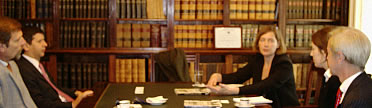 24 de abril EL colegio  recibió la visita de The Law Society of England and Wales